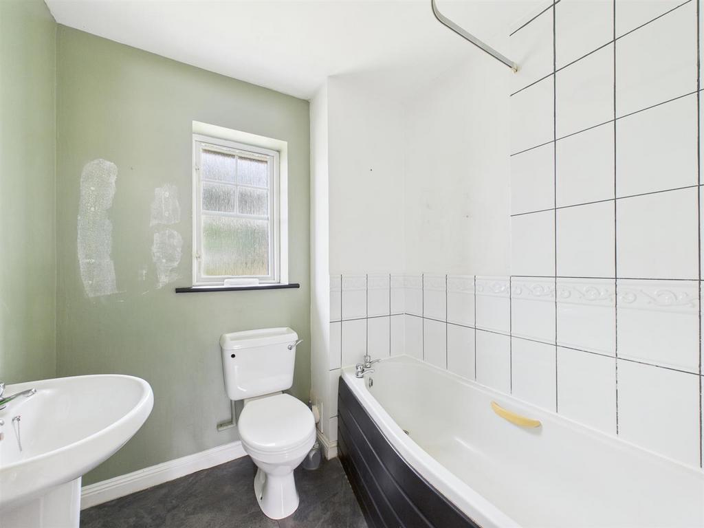 CAM02295 G0-PR0280-STILL007.jpg