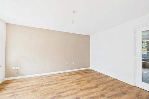 undefined, Tre Newydd, Bridgend CF33