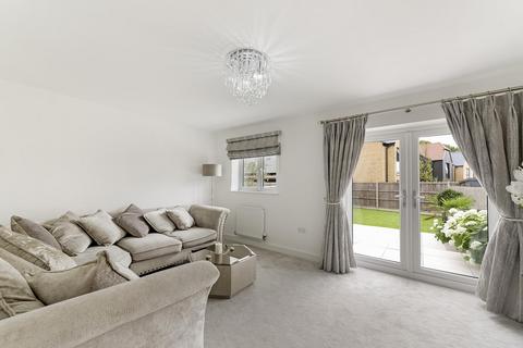 3 bedroom semi-detached house for sale, Baddlesmere Drive, Kings Hill, ME19 4SF