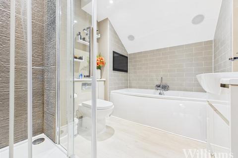 4 bedroom detached house for sale, Bridleway, Weston Turville HP22