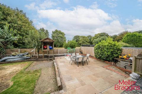 undefined, Woodlands Crescent, High Legh