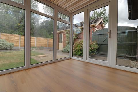 2 bedroom detached bungalow for sale, Cloverfields, Haslington