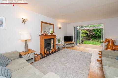 4 bedroom link detached house for sale, The Farriers, High Street, Broom, Alcester, B50