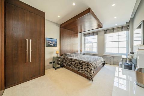 3 bedroom flat for sale, George Street, London W1H