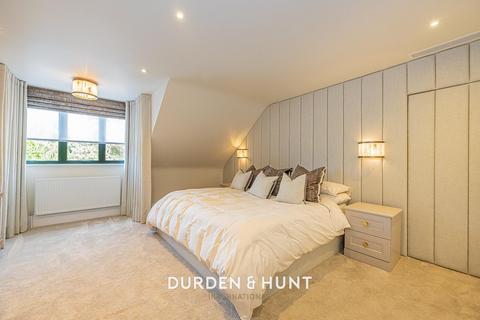 undefined, Bournebridge Lane, Stapleford Abbotts, RM4