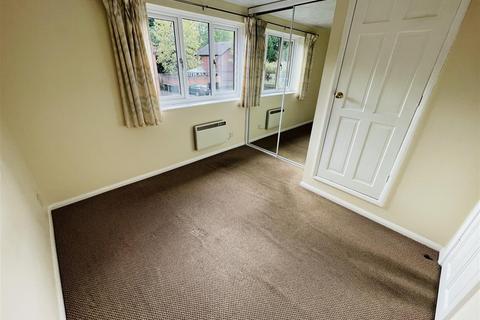 33 Barnsley Close, Atherstone, CV9 2DG