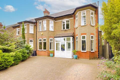 Fords Grove, London
