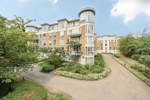 undefined, Melliss Avenue, Kew, TW9