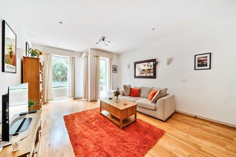 undefined, Melliss Avenue,  Kew,  TW9