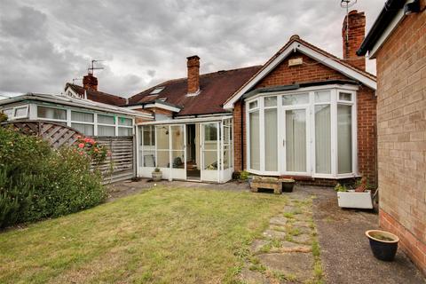 2 bedroom semi-detached bungalow for sale, Oakdene, Cottingham