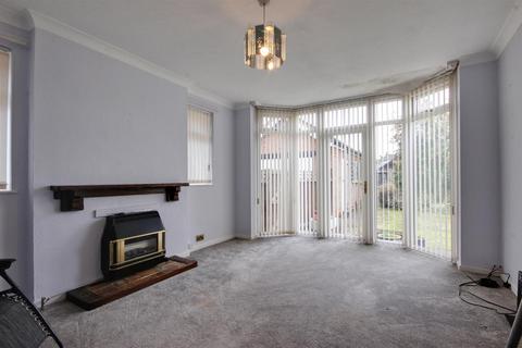 2 bedroom semi-detached bungalow for sale, Oakdene, Cottingham
