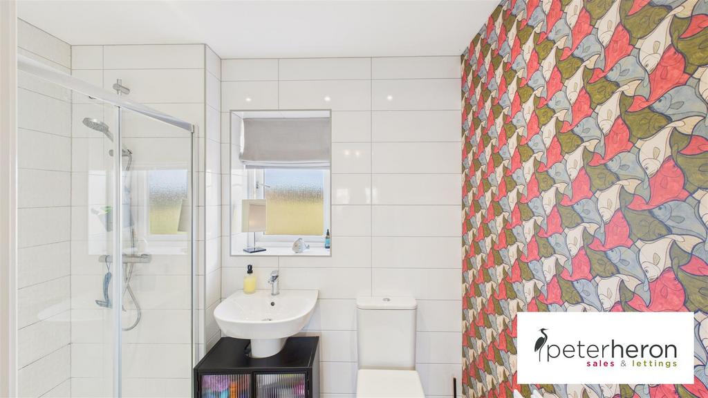 En Suite Shower Room