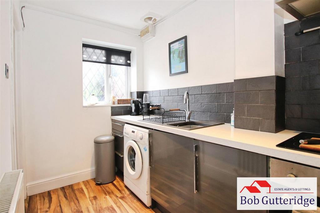 Fitted kitchen