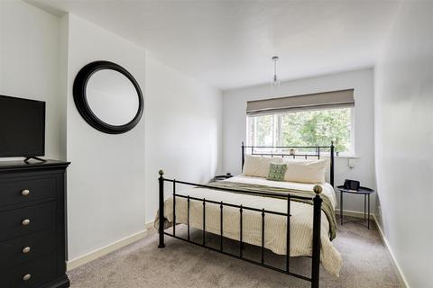 3 bedroom end of terrace house for sale, Sobers Gardens, Arnold NG5