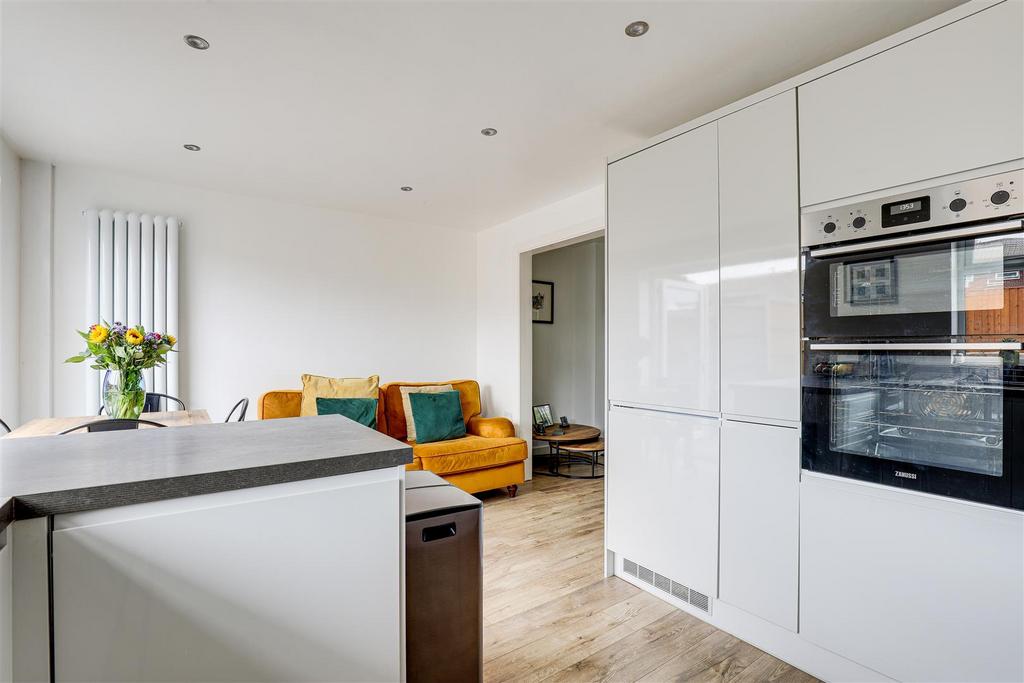 IMG 9299-IMG 9303.jpg