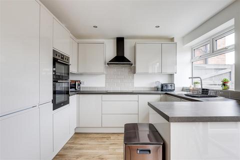 3 bedroom end of terrace house for sale, Sobers Gardens, Arnold NG5