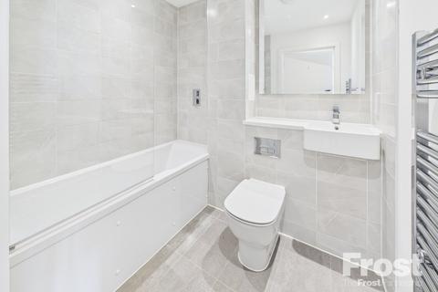 2 bedroom apartment to rent, Bath Road, Slough, Berkshire, SL1