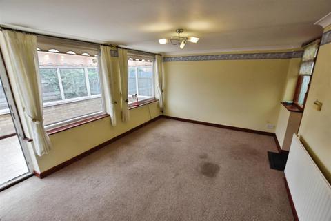 2 bedroom detached bungalow for sale, Cambridge Road, Stamford