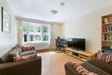 undefined, Overton Road, Sutton