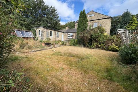 4 bedroom terraced house for sale, Kirklands, Cleckheaton