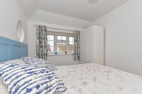 3 bedroom detached house for sale, High View Avenue, Herne Bay CT6