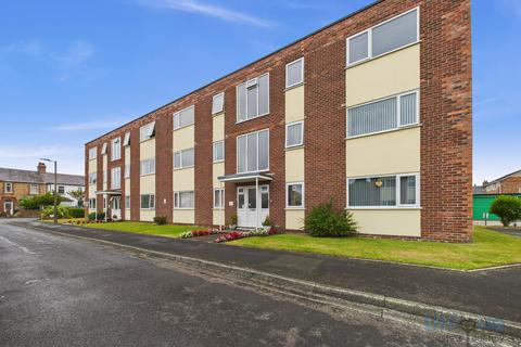 2 bedroom apartment for sale, Rutland Court,  Lytham St. Annes, FY8