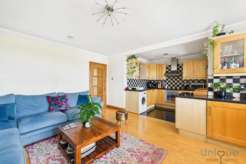 2 bedroom apartment for sale, Rutland Court,  Lytham St. Annes, FY8