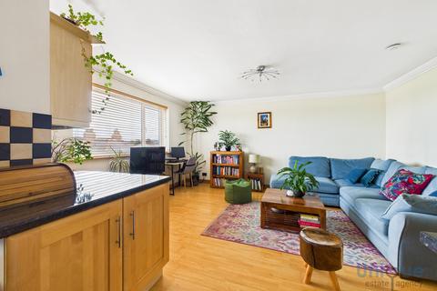 2 bedroom apartment for sale, Rutland Court,  Lytham St. Annes, FY8
