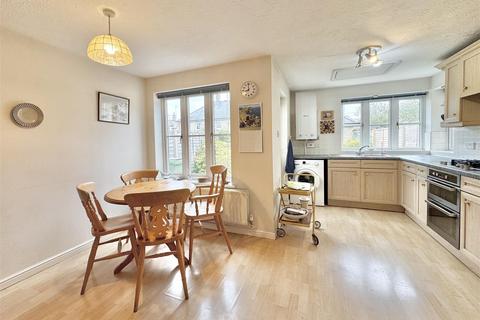 3 bedroom detached house for sale, Millennium Way, Cirencester