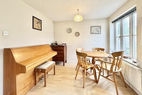 3 bedroom detached house for sale, Millennium Way, Cirencester