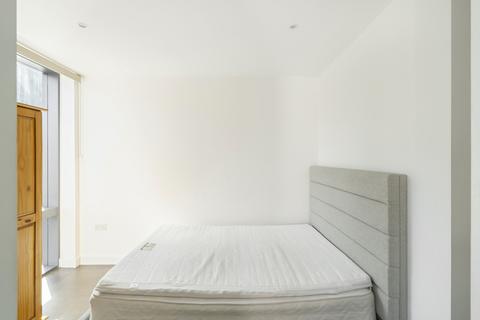 3 bedroom flat to rent, Book House, City Road, London EC1V
