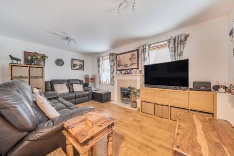7 Coneygate, Meppershall, Shefford, SG17 5GB