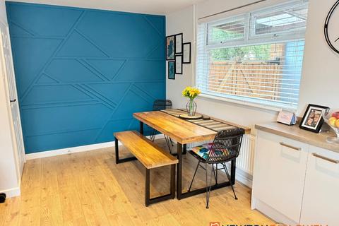 3 bedroom semi-detached house for sale, Braemer Road, 1 NG23