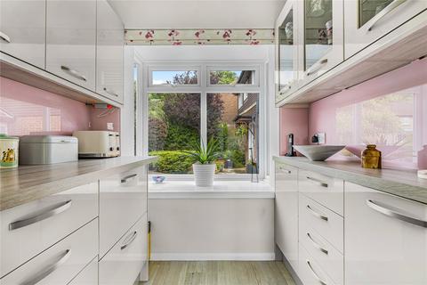 9 Alford Close, Guildford, GU4 7YL