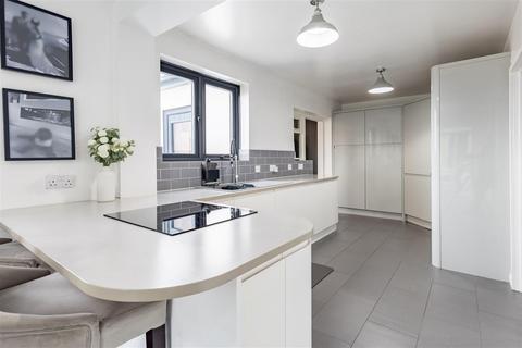 4 bedroom semi-detached house for sale, Forest Close, High Beech