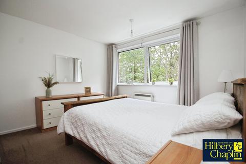 45 Brendans Close, Hornchurch, RM11 3UL