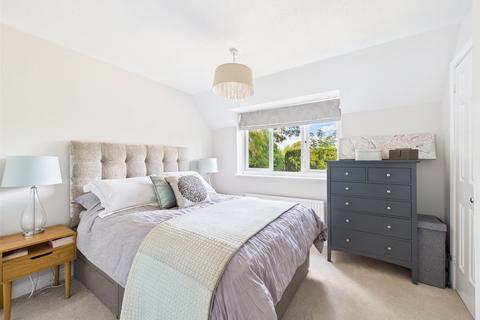 undefined, Appleton Way, Hucclecote, Gloucester, Gloucestershire, GL3