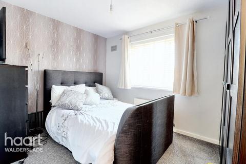 10 Thrush Close, Chatham, ME5 7TG
