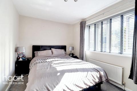 10 Thrush Close, Chatham, ME5 7TG