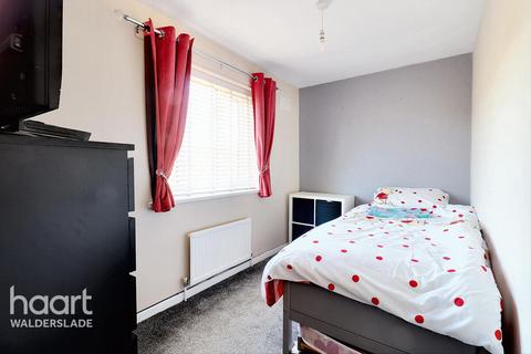 10 Thrush Close, Chatham, ME5 7TG