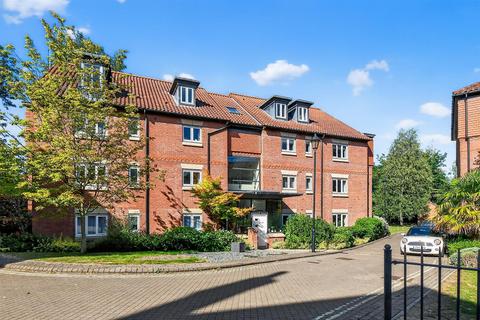 undefined, The Avenue, York
