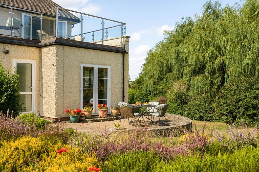 Roof terrace over garden