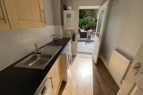 3 bedroom townhouse for sale, Fosse Close, Burbage LE10