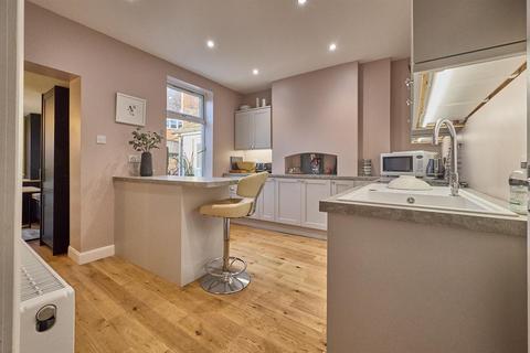3 bedroom terraced house for sale, Church Street, Burbage