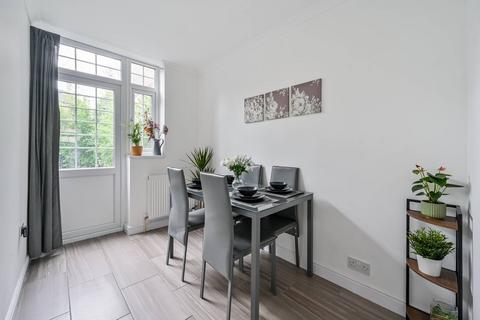 undefined, Spring Walk, E1, Tower Hamlets, London, E1