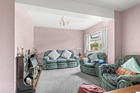 undefined, Lime Tree Avenue, Broadway WR12