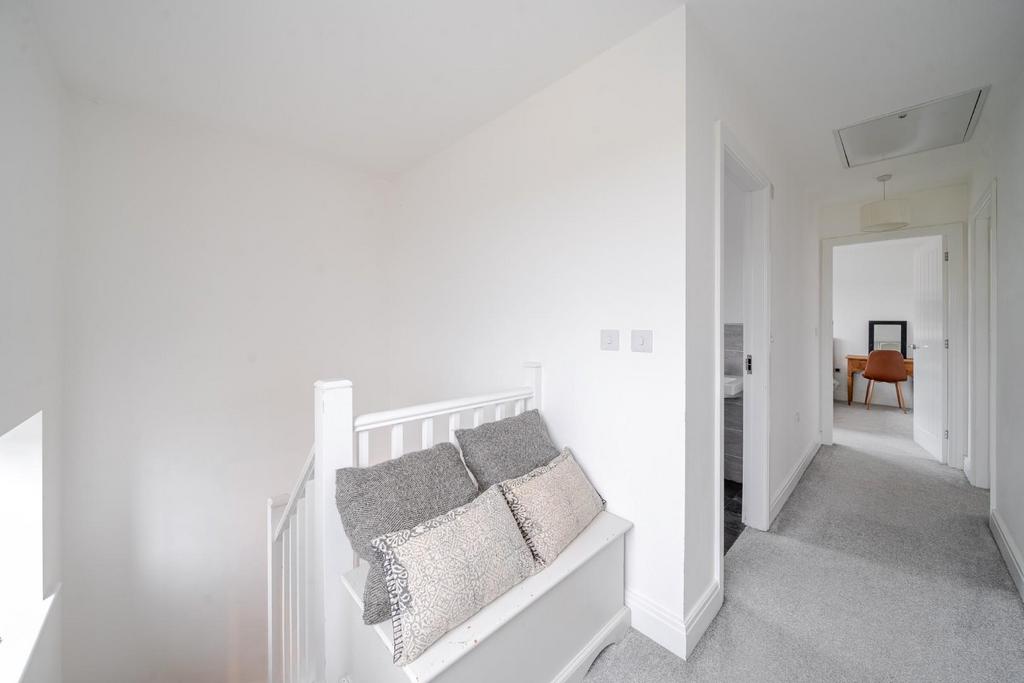 Upstairs landing.jpg