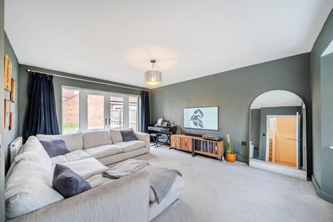 1 Baynes Row, Sherburn In Elmet, Leeds, LS25 6QR