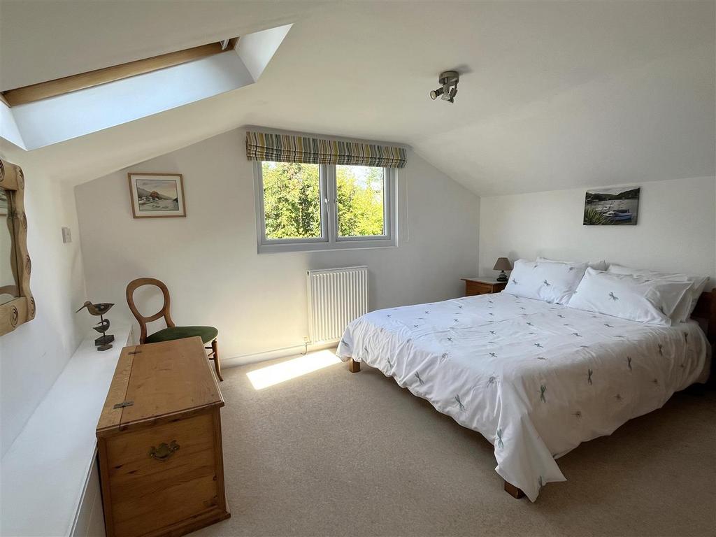 Bedroom1.JPG