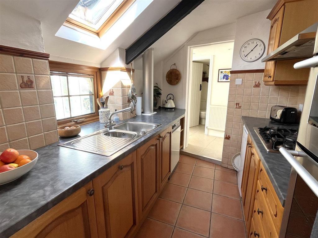 Kitchen.JPG